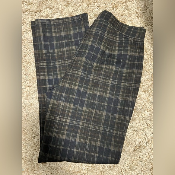 Pants - Picture 4 of 4